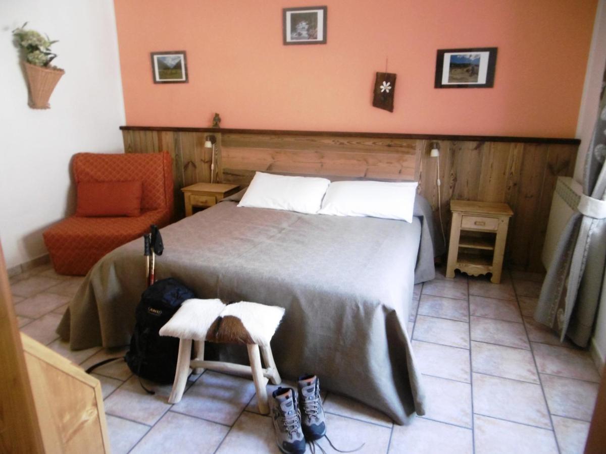 Albergo Croce Bianca Brusson Esterno foto