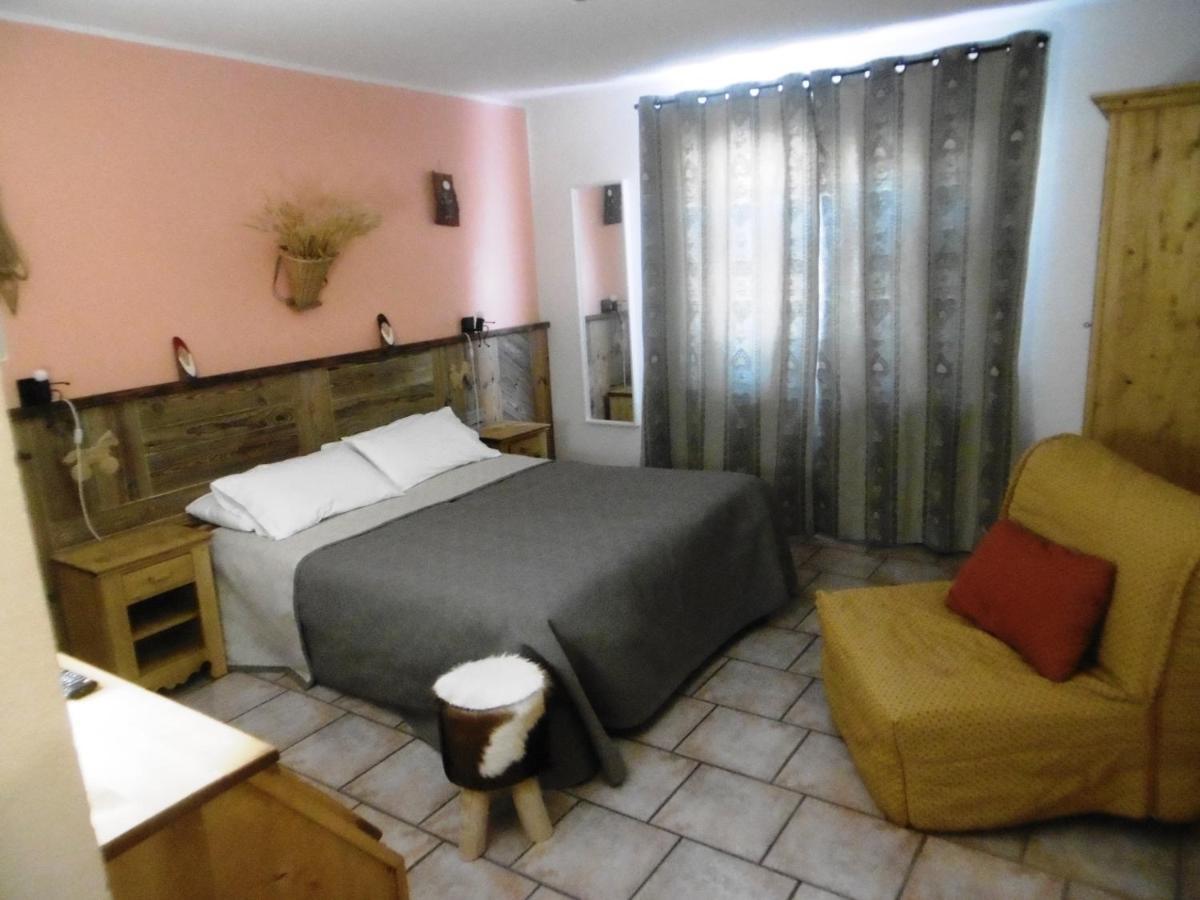 Albergo Croce Bianca Brusson Esterno foto