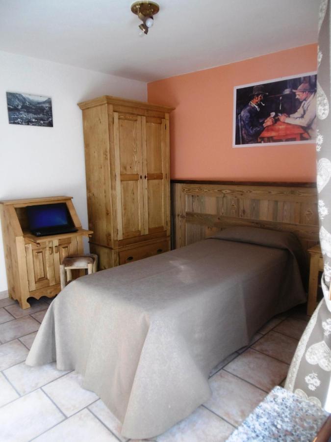 Albergo Croce Bianca Brusson Esterno foto
