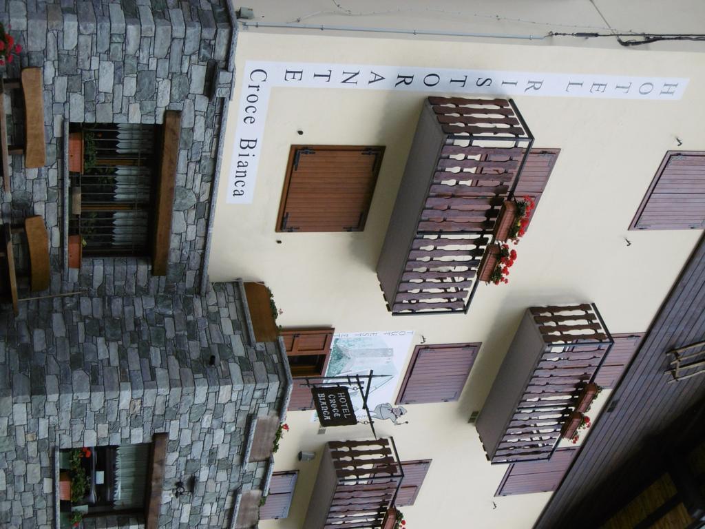 Albergo Croce Bianca Brusson Esterno foto