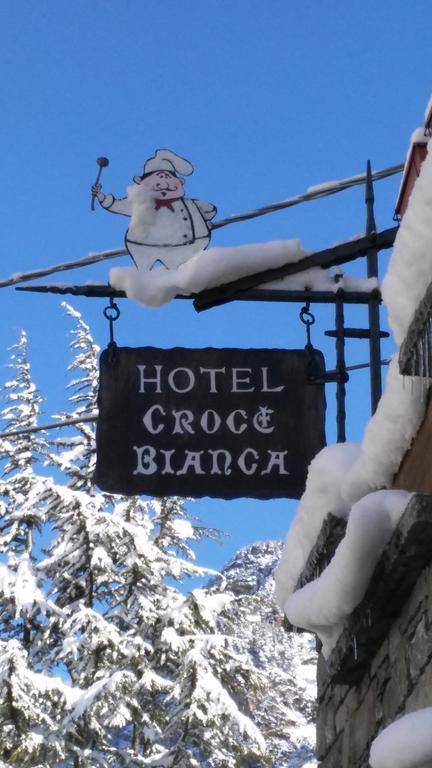 Albergo Croce Bianca Brusson Esterno foto